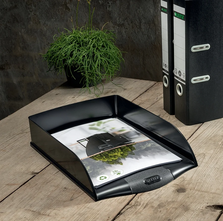 Tavita documente Recycle, PS cu amprenta CO2 neutra, partial reciclat, certificare Blue Angel, reciclabil, A4, negru, Leitz – imaginea 9